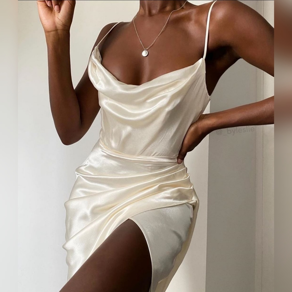🤍HOUSE OF CB 🤍Ivory Reva Corset Dress- size small *SAME DAY SHIPPING*